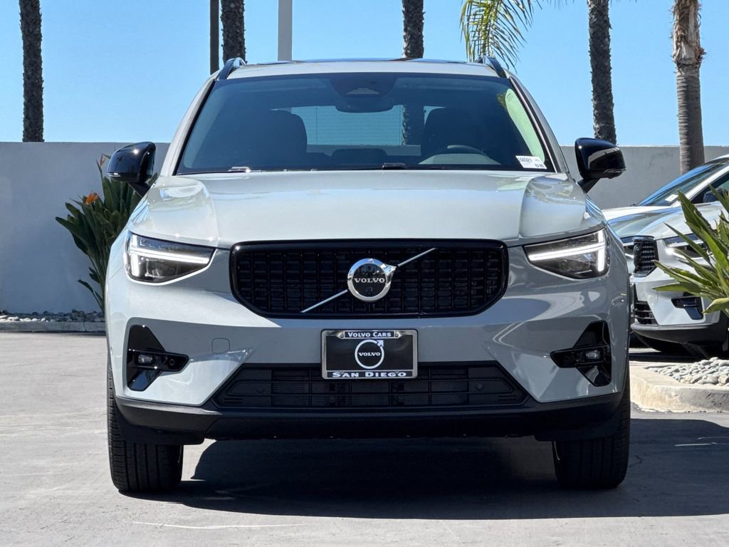 New 2026 Volvo XC40 B5 Ultra w/ Climate Package image 8