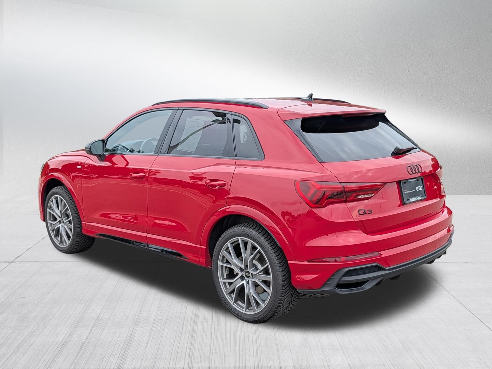 Certified 2025 Audi Q3 2.0T Premium Plus AWD/4WD image 5