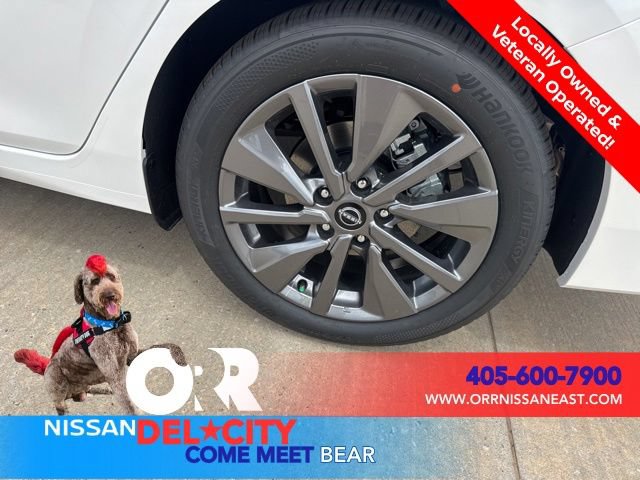 New 2026 Nissan Sentra SL w/ Floor Mat Package FWD image 9