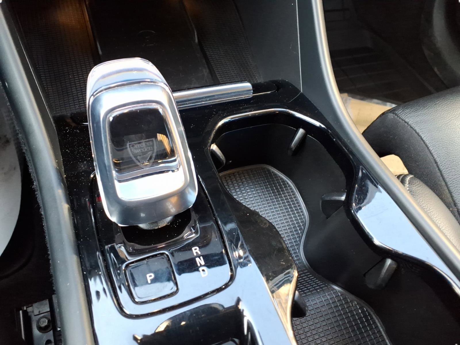 Certified 2023 Volvo XC40 B5 Plus w/ Driver Assist Package image 21