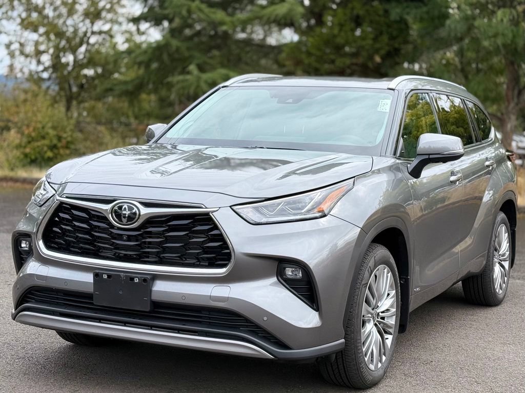 Used 2026 Toyota Highlander Platinum