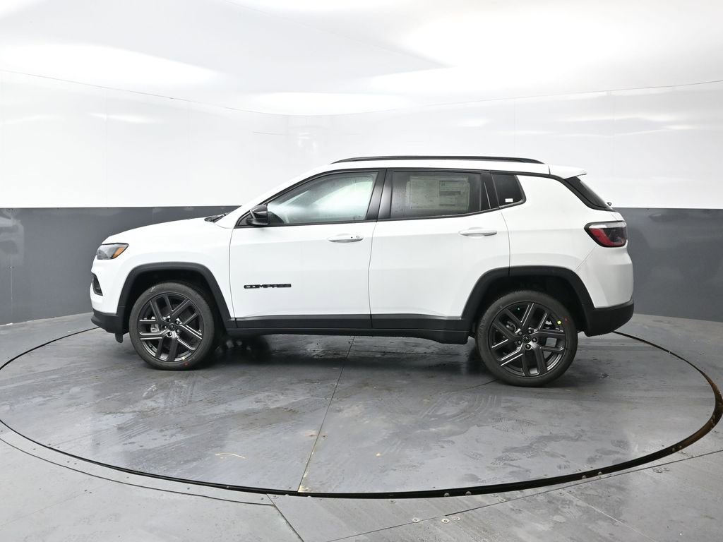 New 2026 Jeep Compass Latitude w/ Sun and Sound Group image 6