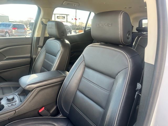 Used 2020 GMC Acadia Denali image 25