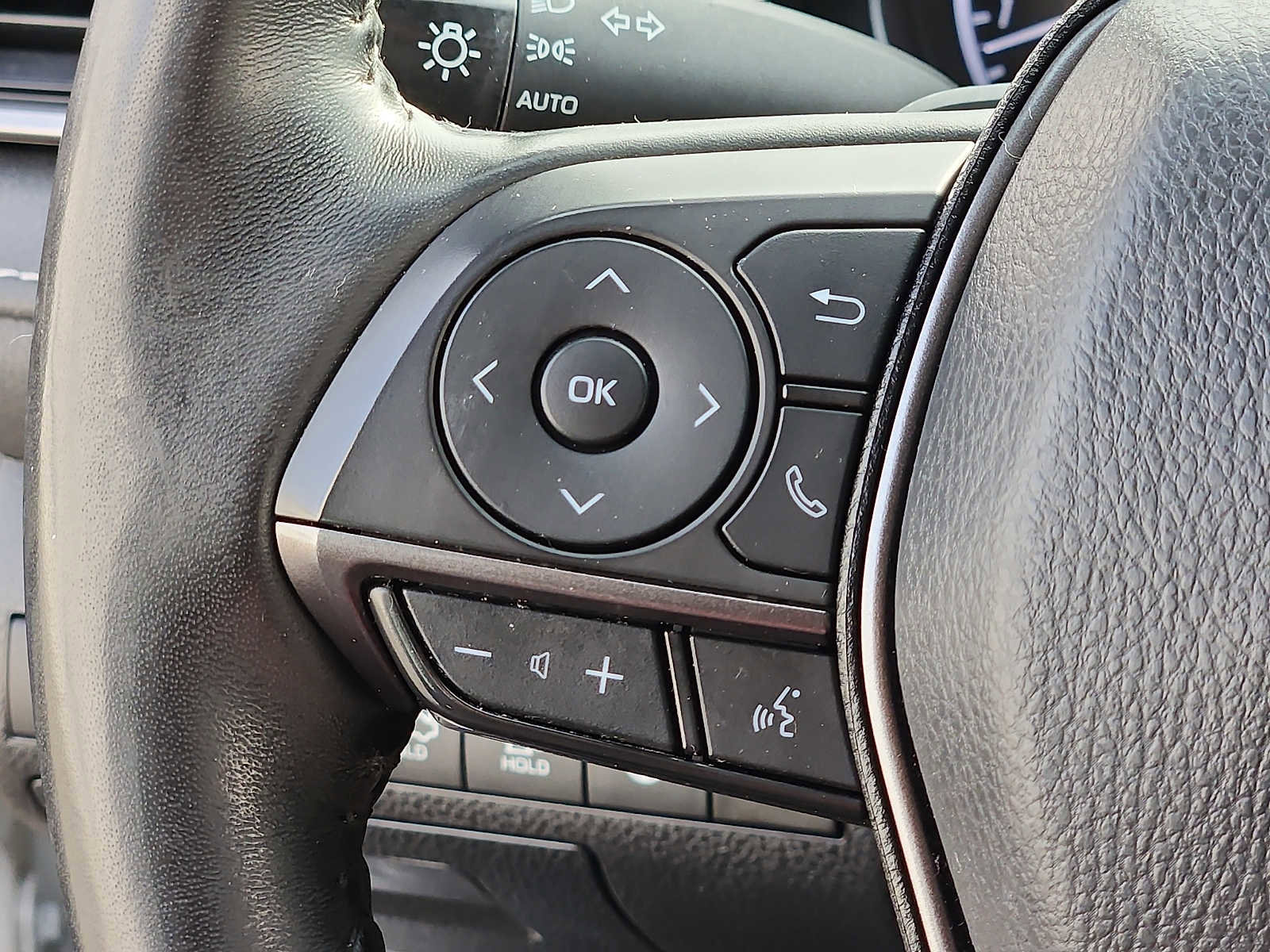 Used 2023 Toyota Camry SE w/ Cold Weather Package image 20