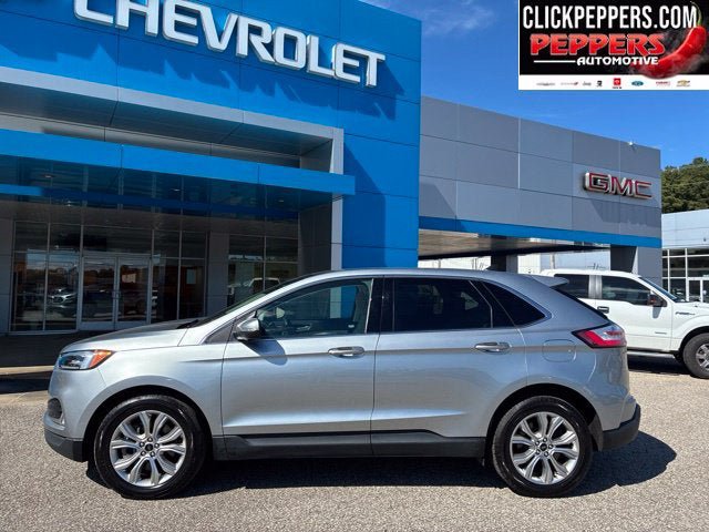 Used 2024 Ford Edge Titanium w/ Equipment Group 301A AWD/4WD image 3