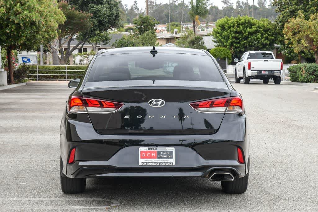 Used 2019 Hyundai Sonata SEL w/ Tech Package 02 FWD image 8