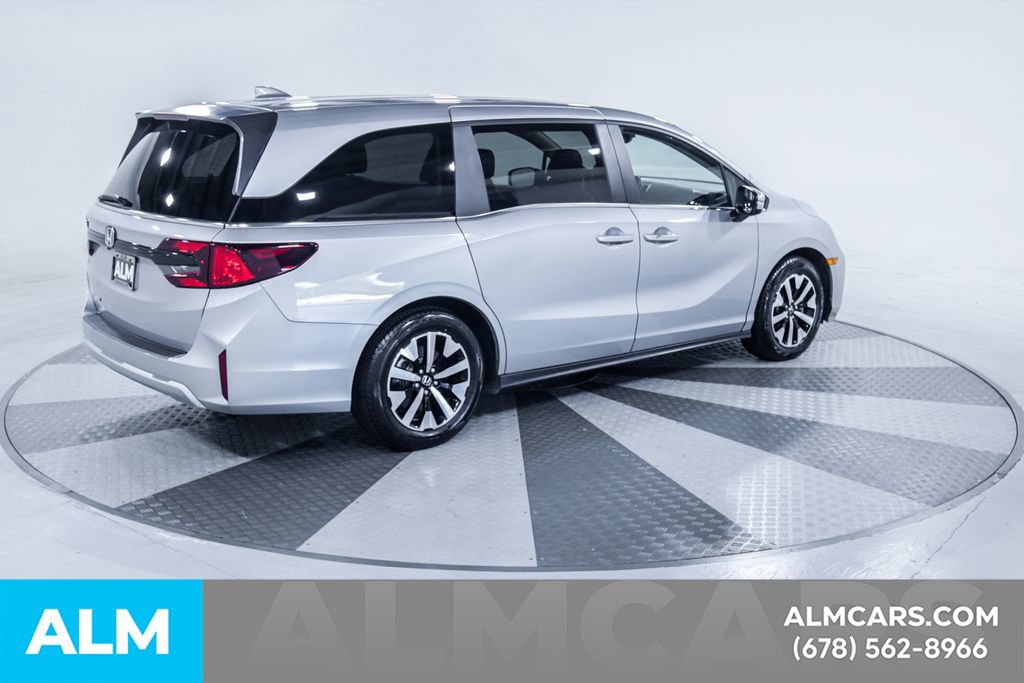 Used 2025 Honda Odyssey EX-L image 10
