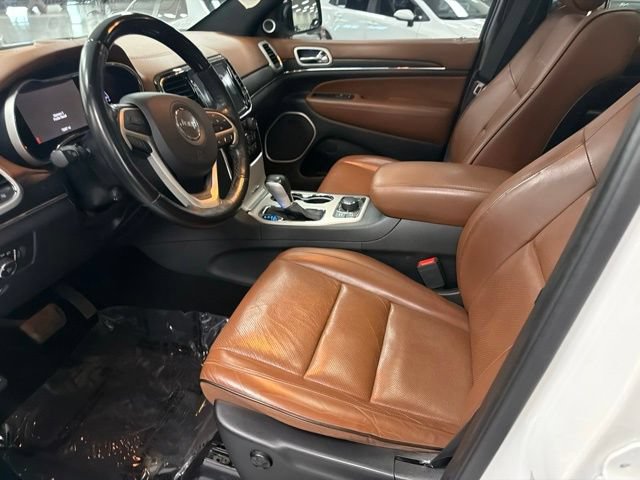 Used 2020 Jeep Grand Cherokee Summit w/ Platinum Series Group AWD/4WD image 17
