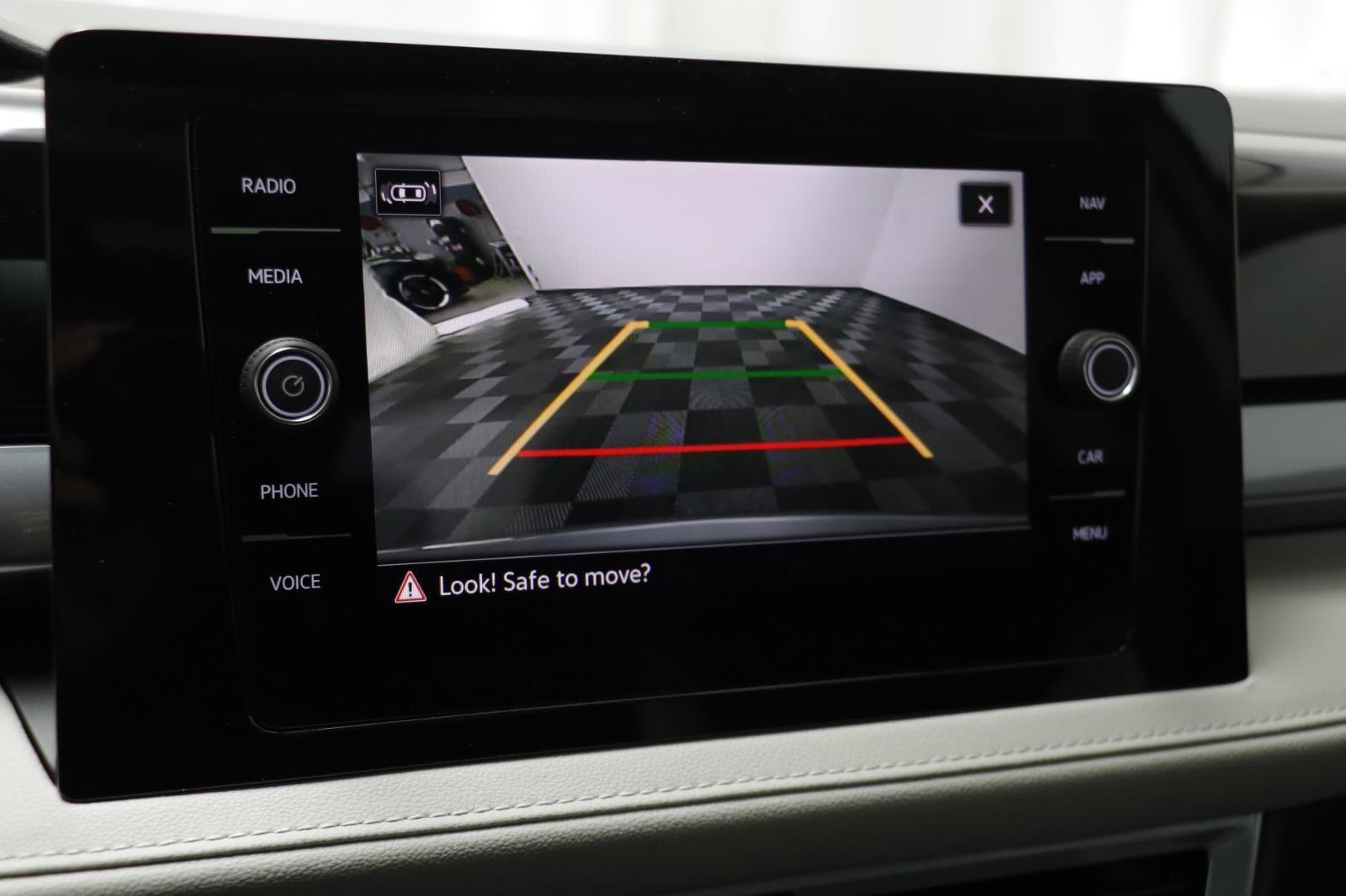 New 2026 Volkswagen Taos SEL image 10