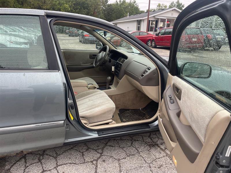 Used 1998 Toyota Avalon XL FWD image 9