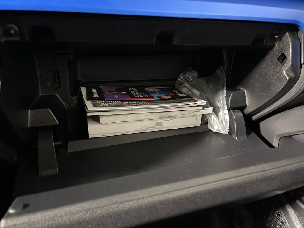 Certified 2025 Toyota Tacoma TRD Off-Road image 25