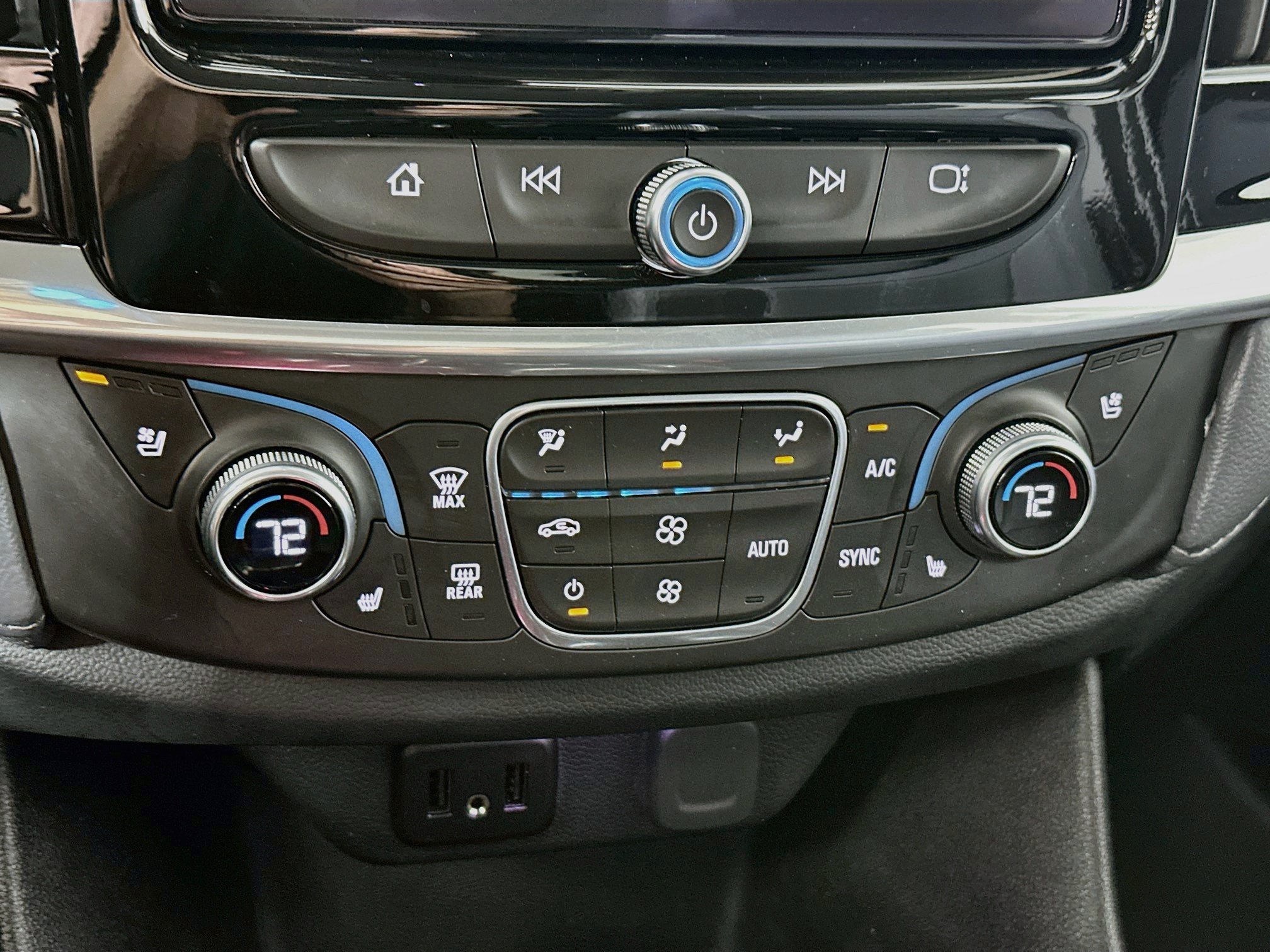 Used 2019 Chevrolet Traverse Premier AWD/4WD image 16