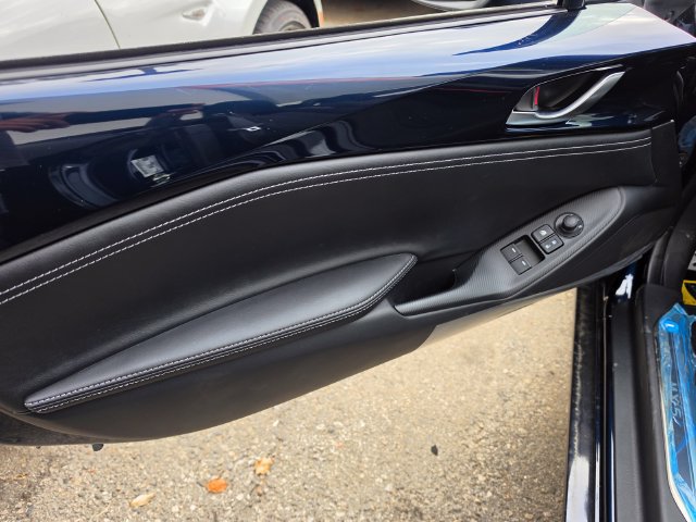New 2026 MAZDA MX-5 Miata Club w/ Interior Package RWD image 8