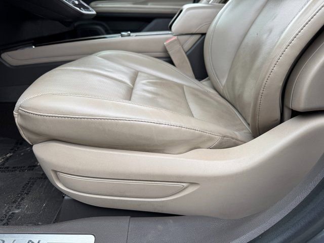 Used 2022 Lincoln Corsair Reserve w/ Equipment Group 201A image 15