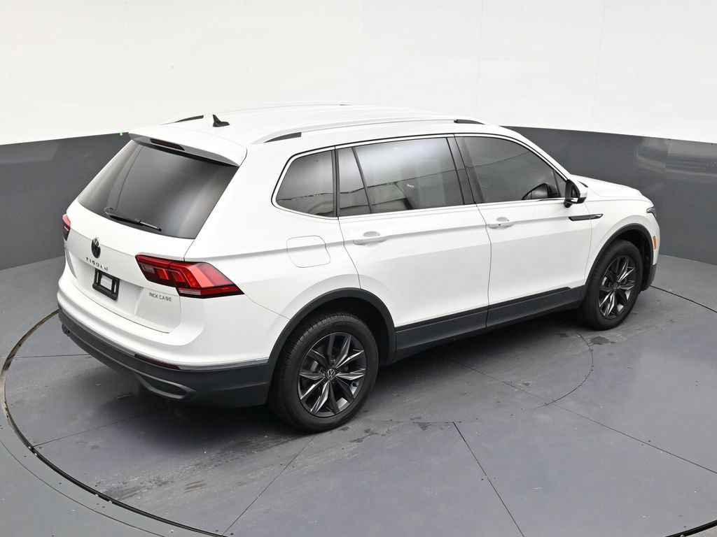 Used 2023 Volkswagen Tiguan SE FWD image 16