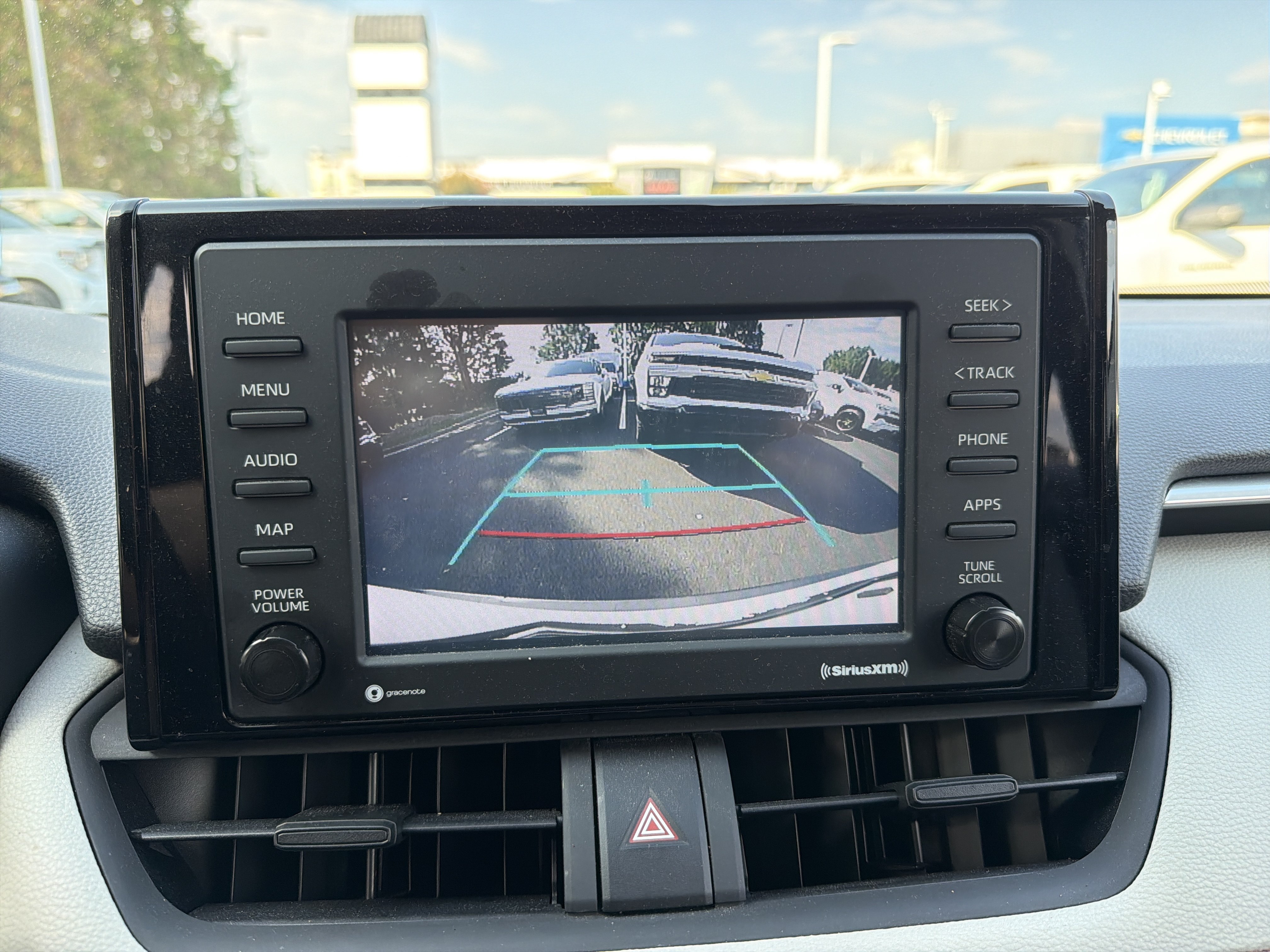 Used 2020 Toyota RAV4 XLE w/ Convenience Package AWD/4WD image 25