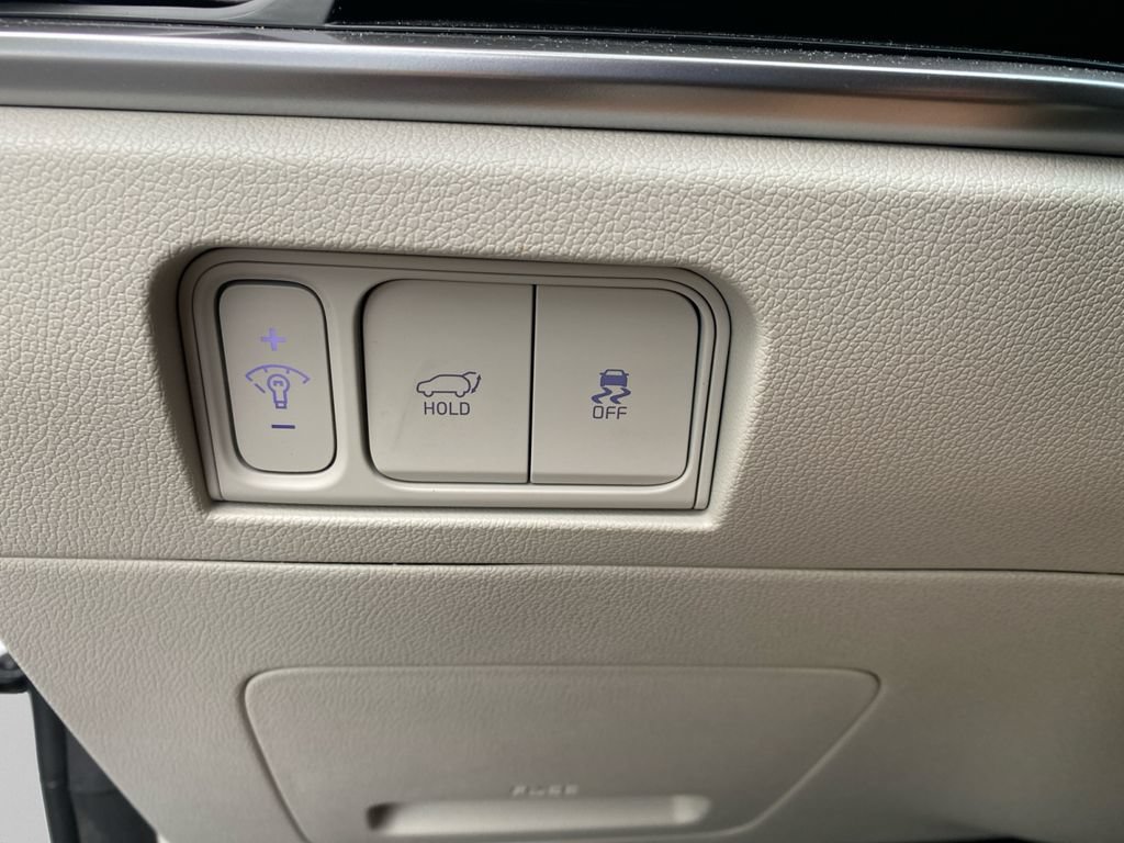 Used 2025 Kia Sorento EX w/ Panoramic Sunroof Package FWD image 23