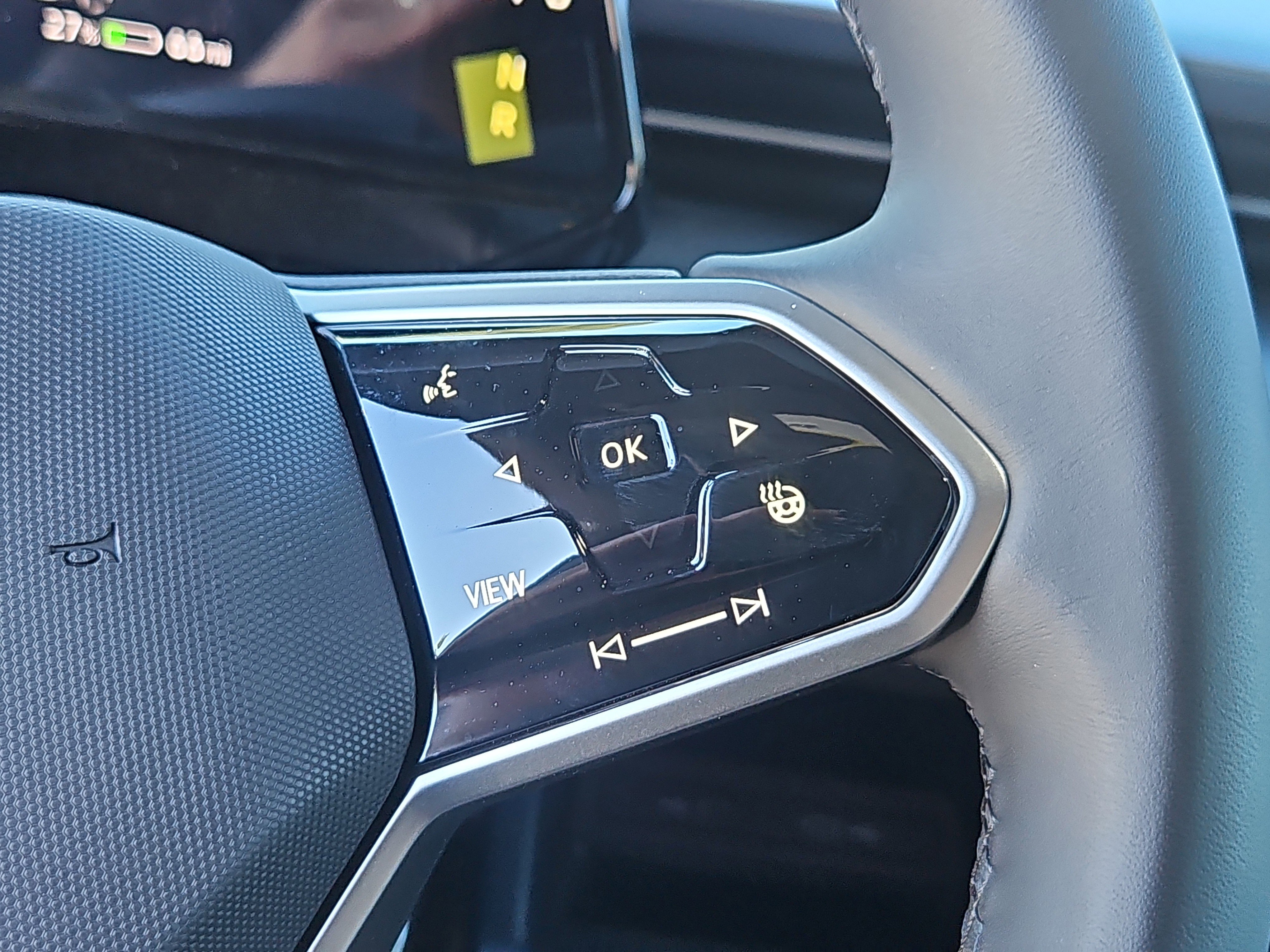 New 2025 Volkswagen ID. Buzz Pro S image 16