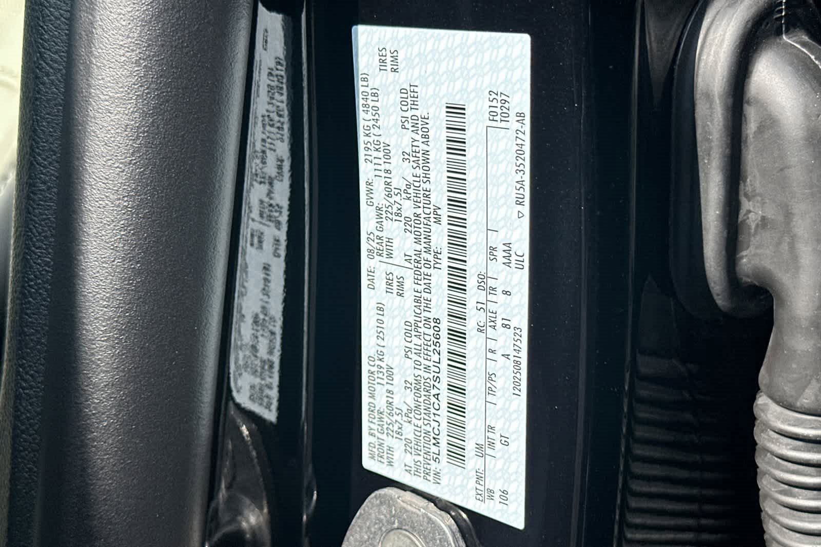 Used 2025 Lincoln Corsair Premiere w/ Equipment Group 101A image 29