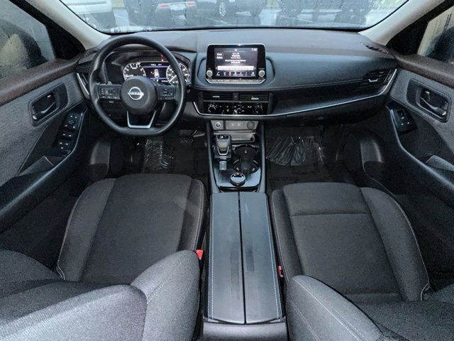 Used 2023 Nissan Rogue S image 30