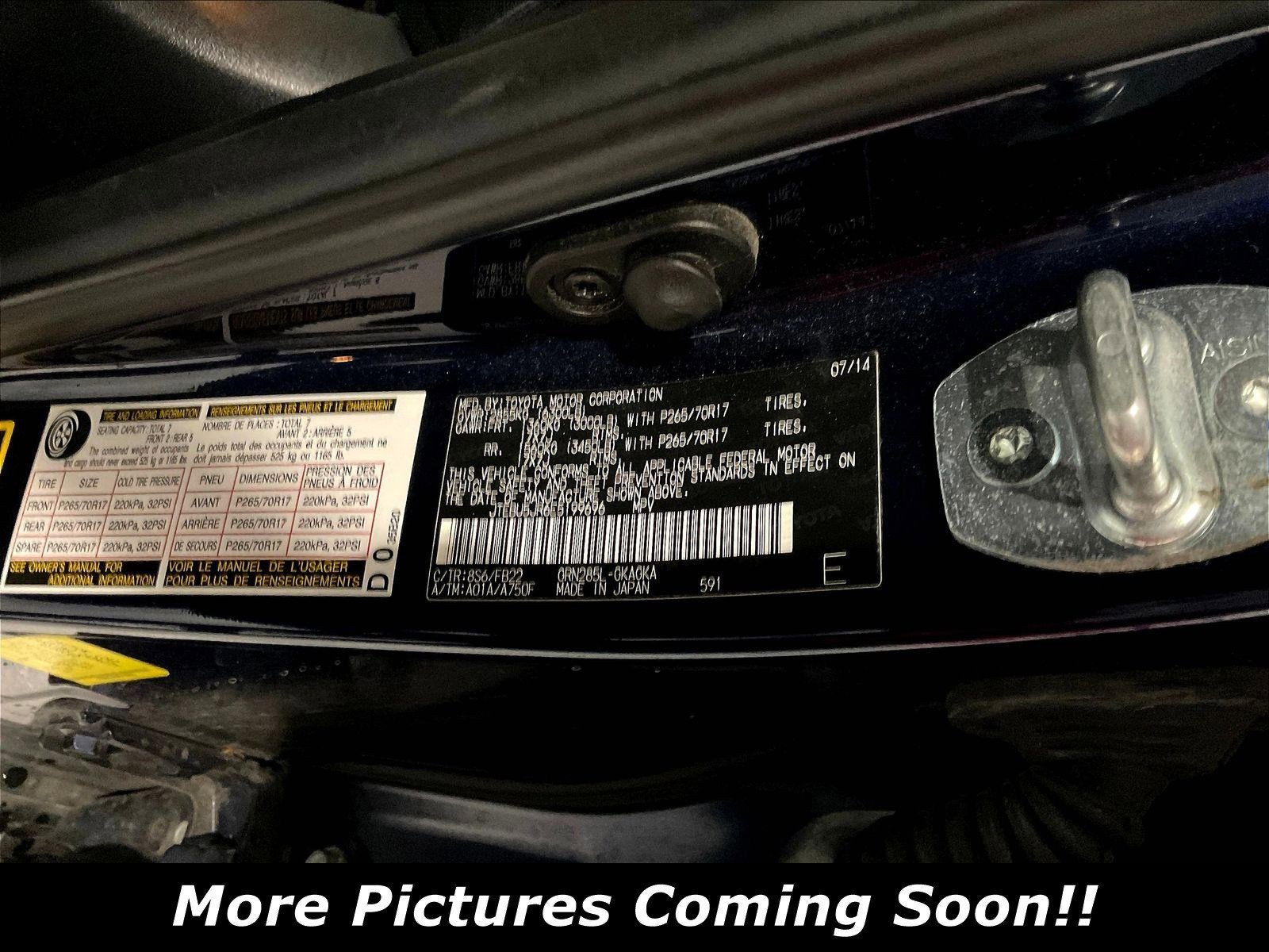 Used 2014 Toyota 4Runner SR5 AWD/4WD image 6
