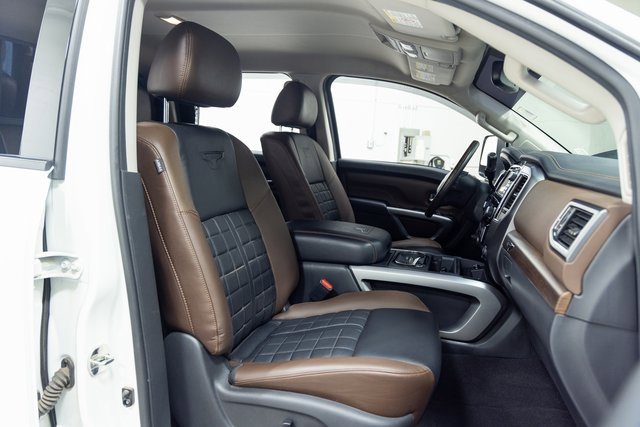 Used 2017 Nissan Titan Platinum Reserve image 22