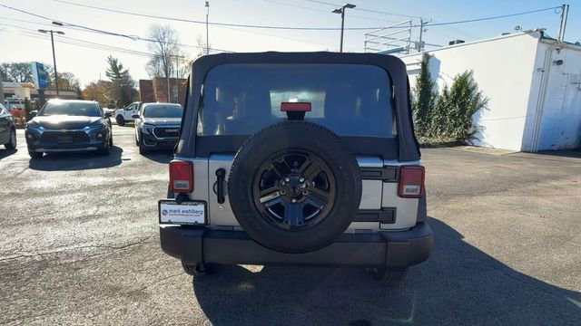 Used 2017 Jeep Wrangler Sport w/ Connectivity Group image 7