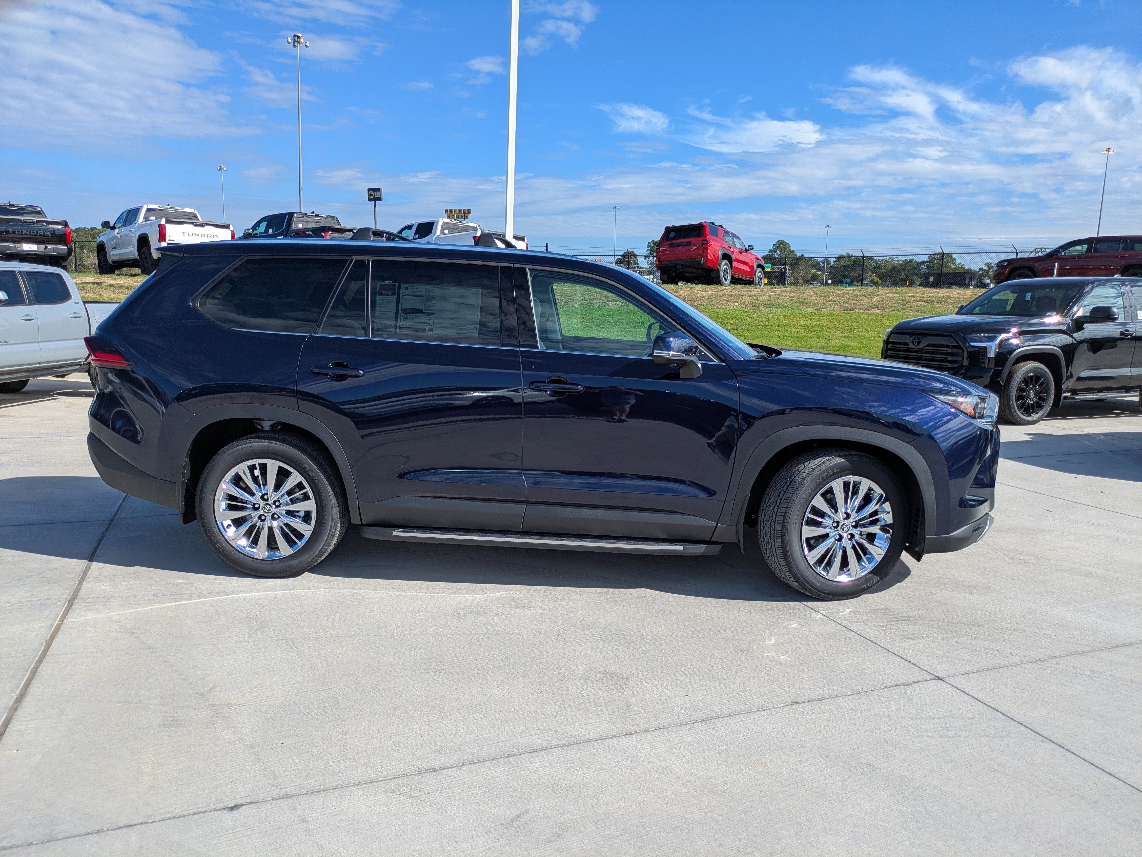 New 2026 Toyota Grand Highlander Platinum image 8