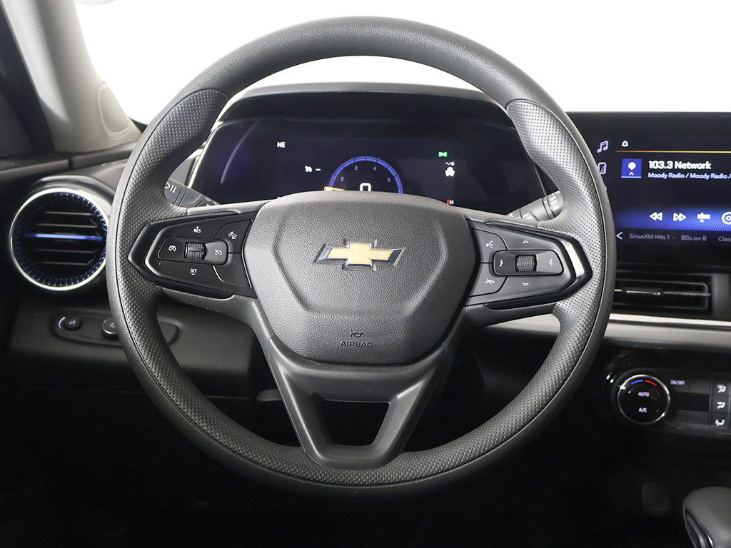 Used 2026 Chevrolet Trax LT FWD image 29