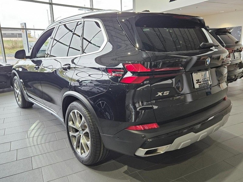 Used 2024 BMW X5 xDrive40i image 5