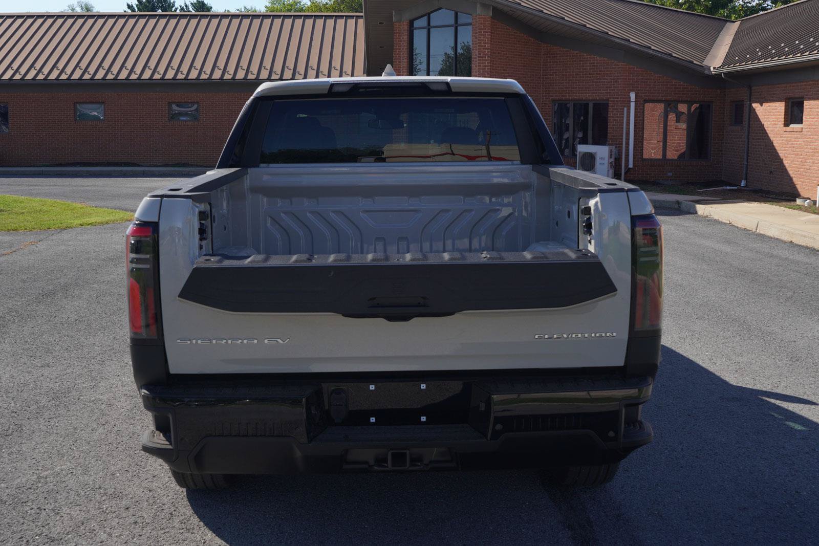 New 2026 GMC Sierra EV Elevation AWD/4WD image 5