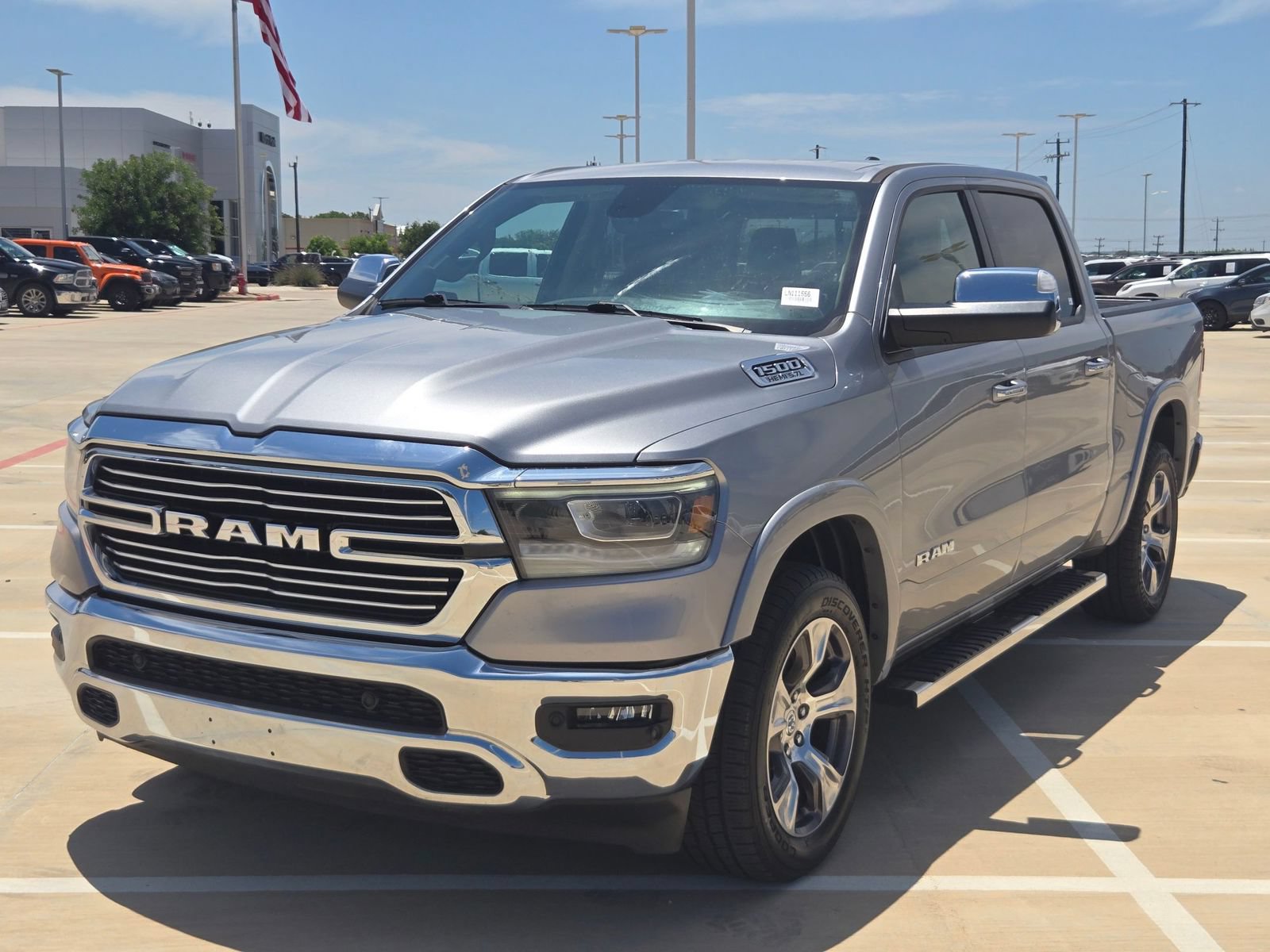 Used 2020 RAM 1500 Laramie AWD/4WD image 7