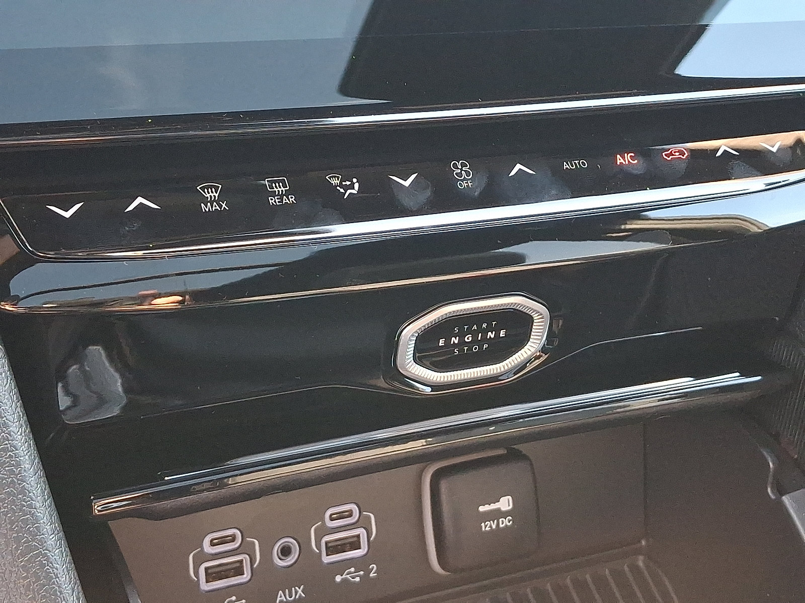 New 2027 Jeep Grand Cherokee Limited AWD/4WD image 12