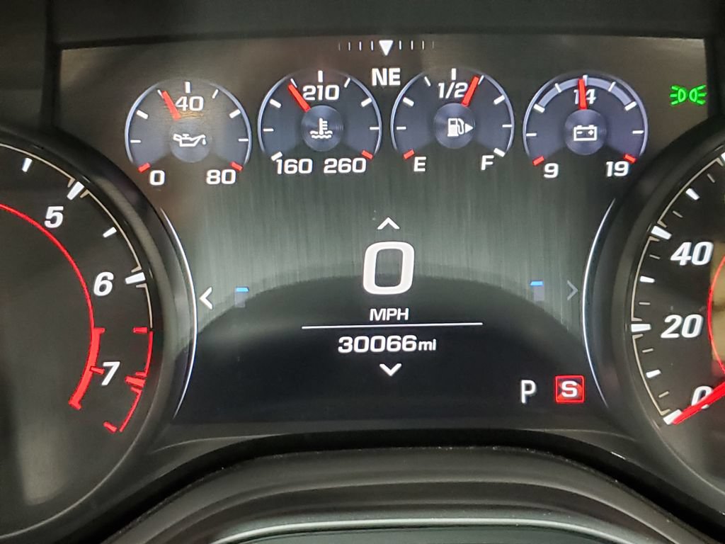 Used 2021 Chevrolet Camaro SS RWD image 34
