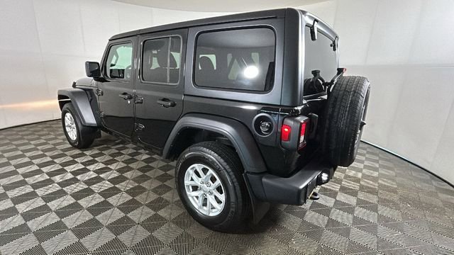 Used 2023 Jeep Wrangler Unlimited Sport w/ Cold Weather Group AWD/4WD image 5
