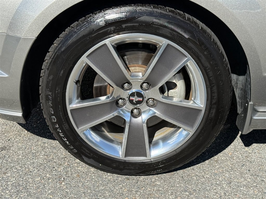 Used 2008 Ford Mustang GT RWD image 21