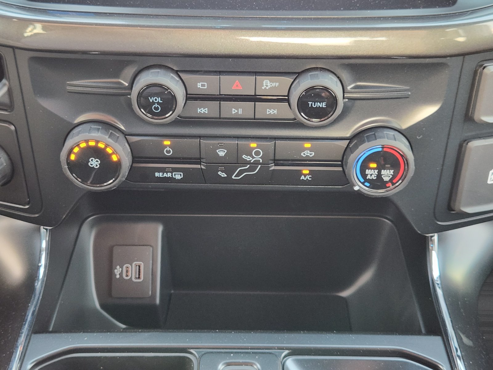 New 2026 Ford F150 STX w/ Equipment Group 200A RWD image 18