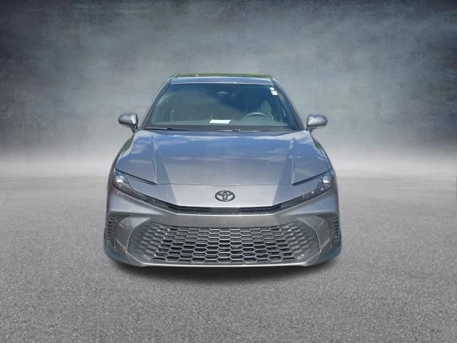 Used 2025 Toyota Camry SE FWD image 3