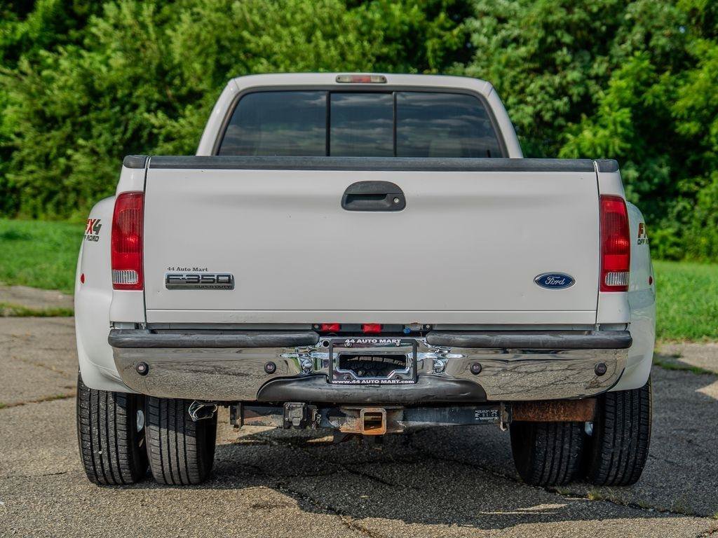 Used 2007 Ford F350 Lariat AWD/4WD image 6