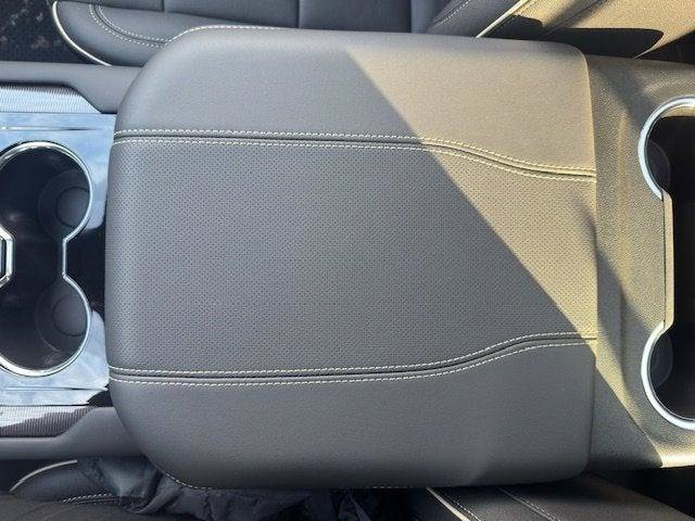 New 2026 GMC Yukon XL Elevation w/ Elevation Premium Package image 25