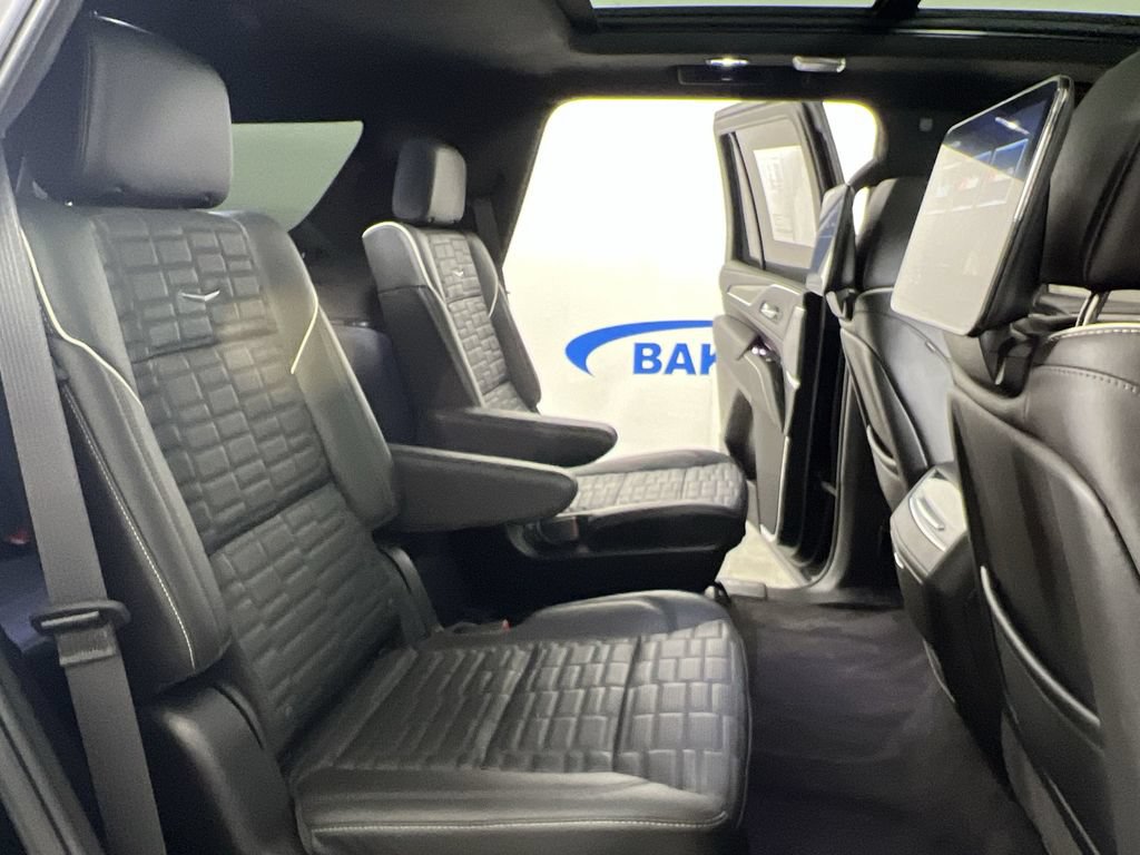 Used 2024 Cadillac Escalade Sport Platinum AWD/4WD image 29