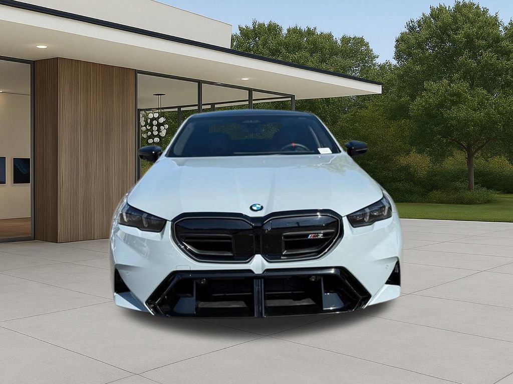 Used 2025 BMW M5 w/ Executive Package image 4