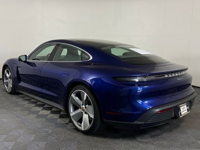 Used 2021 Porsche Taycan image 6