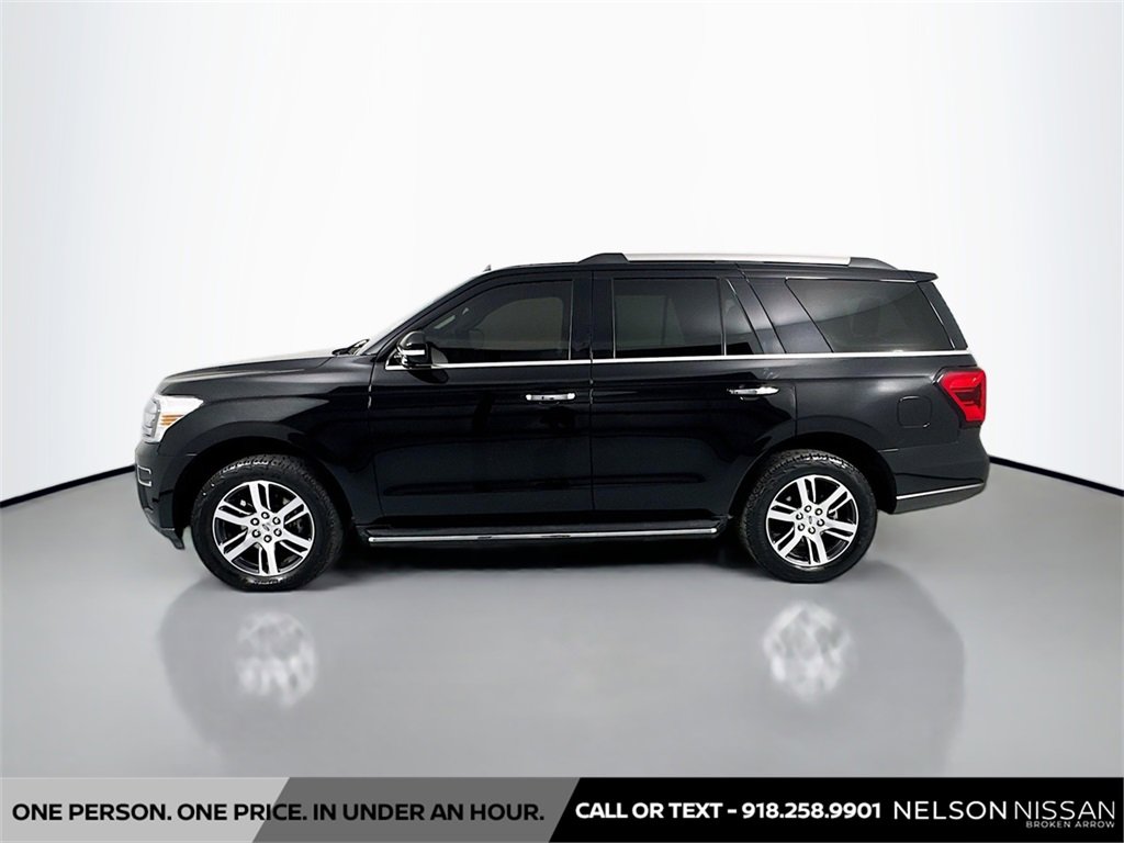 Used 2022 Ford Expedition Limited image 8