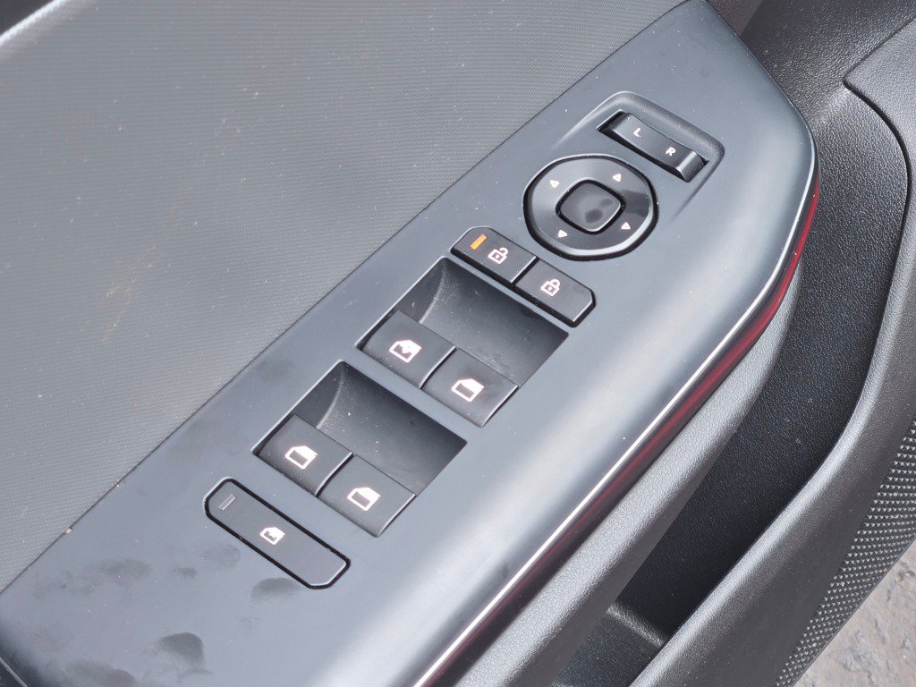 Used 2025 Kia K4 FWD image 19