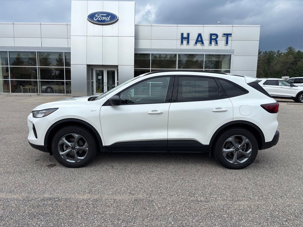 Used 2025 Ford Escape ST-Line w/ Tech Pack #1 AWD/4WD image 6