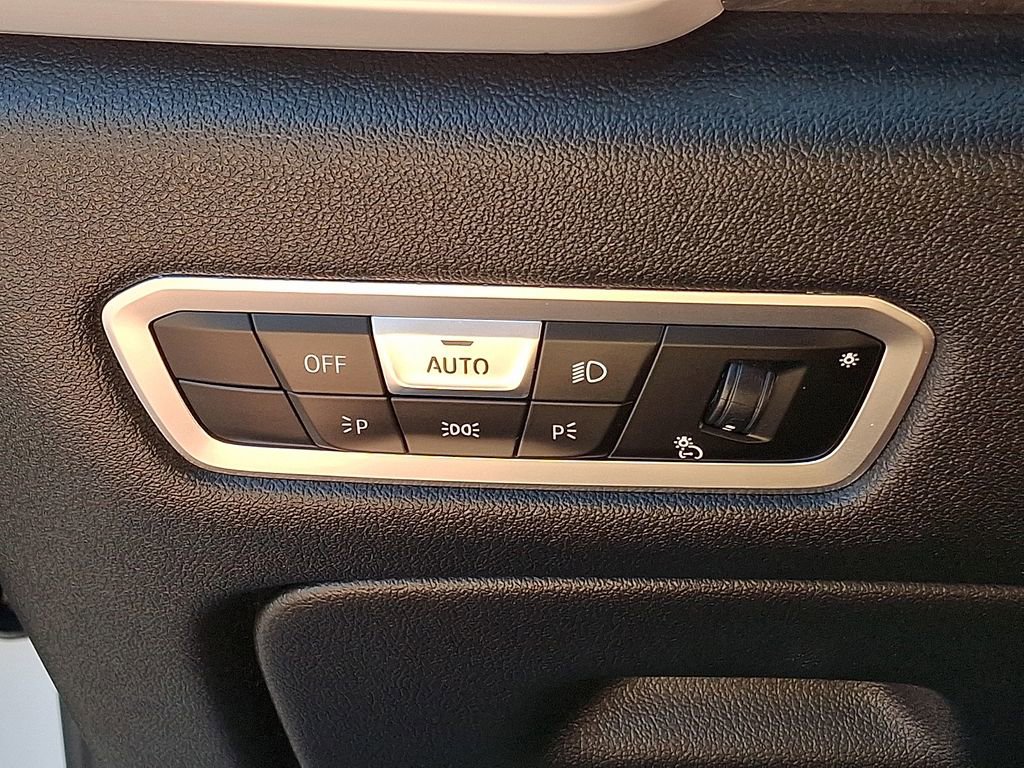 Used 2022 BMW X5 xDrive40i AWD/4WD image 24