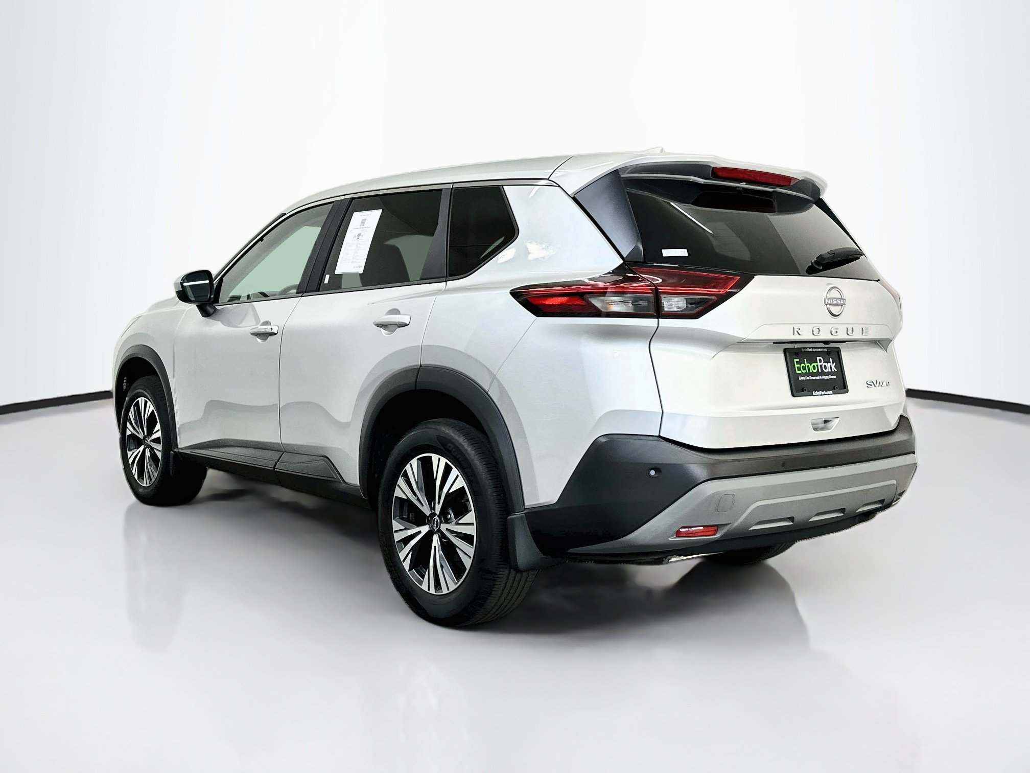 Used 2023 Nissan Rogue SV AWD/4WD image 5