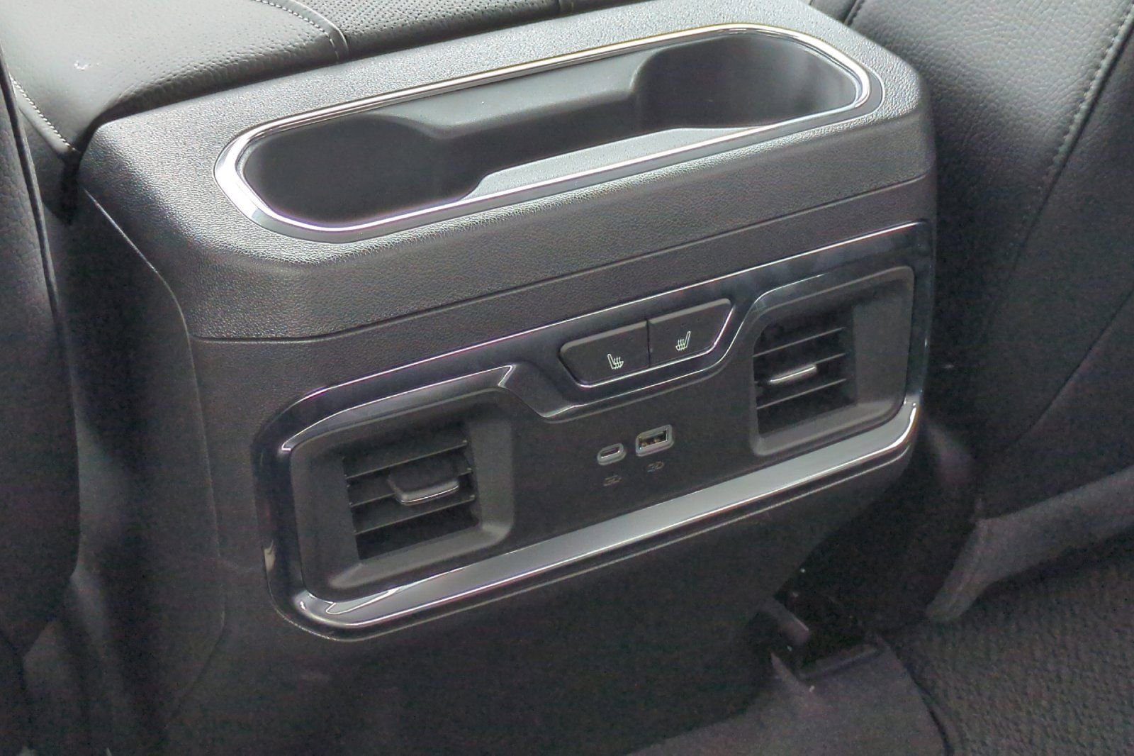 Used 2026 GMC Sierra 1500 Denali w/ Technology Package AWD/4WD image 42