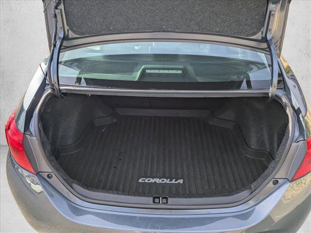 Used 2018 Toyota Corolla SE image 6